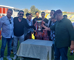 Bitexen Adana 1954 Futbol Kulübü Kupasını Aldı