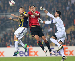 Fenerbahe 2-1 Manchester United