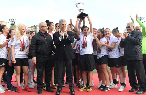 Kadnlar 1. Ligi'nde ampiyon Ataehir Belediye Spor oldu