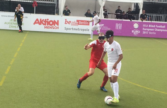 Sesi Grenler, Grcistan' 9-2 malup etti