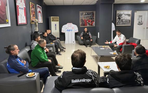 Orjinal boyutlar� i�in t�klay�n�z