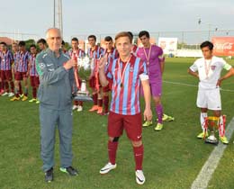 Coca-Cola Blgesel Geliim U16 Liginde ampiyon Trabzonspor A.