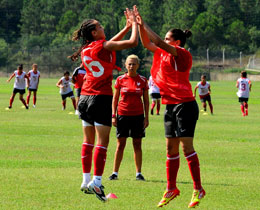 Kad�n U19 Milli Tak�m��n�n se�me kamp� ba�lad�