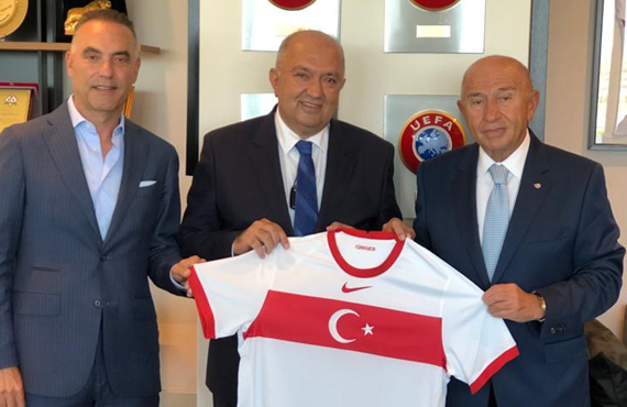 Gaziantep FK Bakan Aknal'dan Özdemir'e ziyaret 