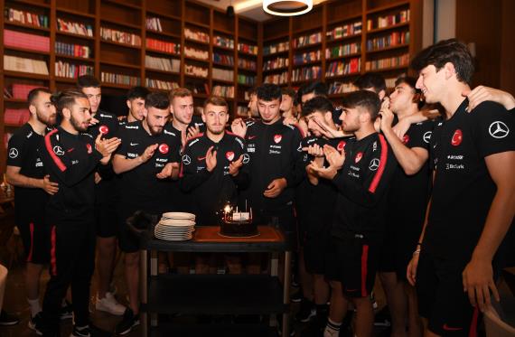 Orjinal boyutlar iin tklaynz