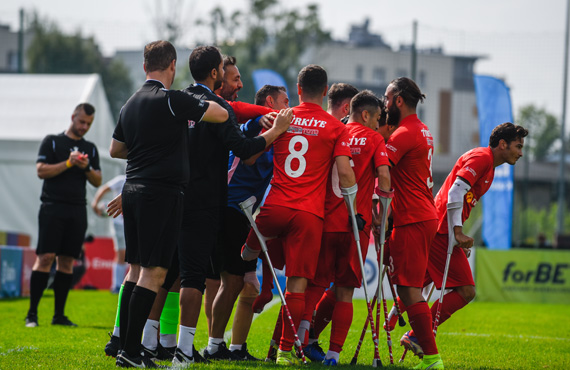 Ampute Futbol Milli Takm, Gürcistan' 10-0 yendi