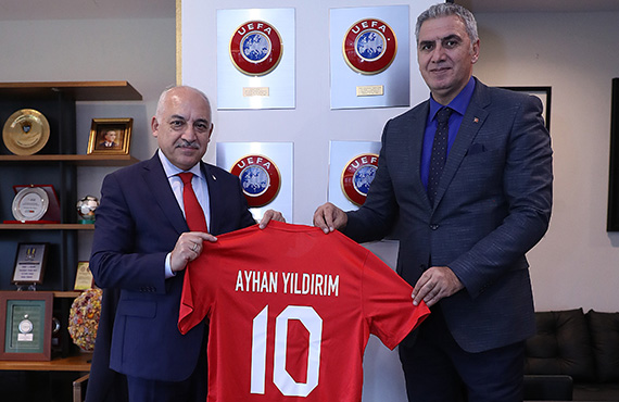 Ayhan Yldrm'dan, TFF Bakan Mehmet Bykeki'ye Ziyaret