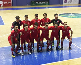 Futsal U19s beat Hungary: 7-3