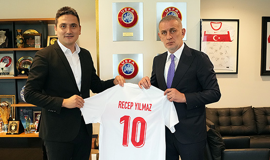 Recep Ylmaz'dan TFF Bakan Hacosmanolu'na Ziyaret