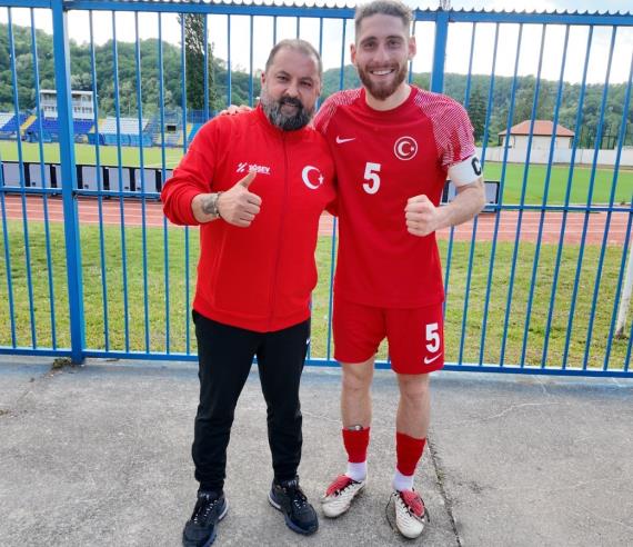 Orjinal boyutlar� i�in t�klay�n�z
