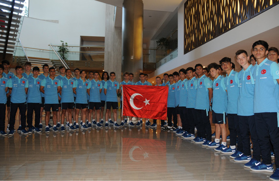 U15 ve U14 Milli Takmlar, 23 Nisan' kutlad