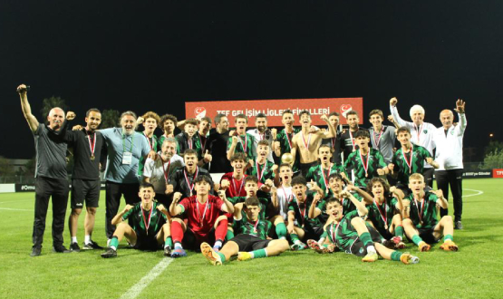 U17 Blgesel Geliim Ligi'nde ampiyon Kocaelispor