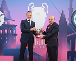 UEFA ampiyonlar Ligi Finali Gala Gecesi Dzenlendi