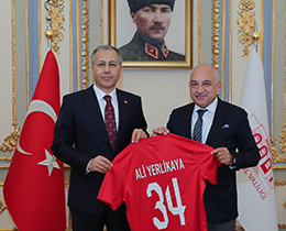 Mehmet Bykekiden stanbul Valisi Ali Yerlikayaya ziyaret 