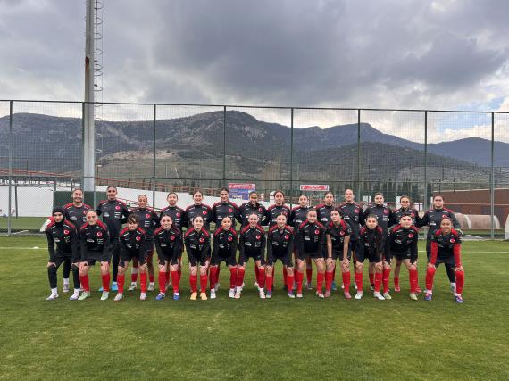 Orjinal boyutlar� i�in t�klay�n�z