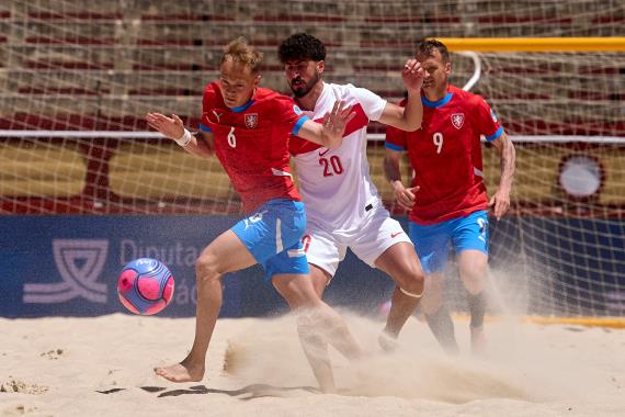 Orjinal boyutlar� i�in t�klay�n�z