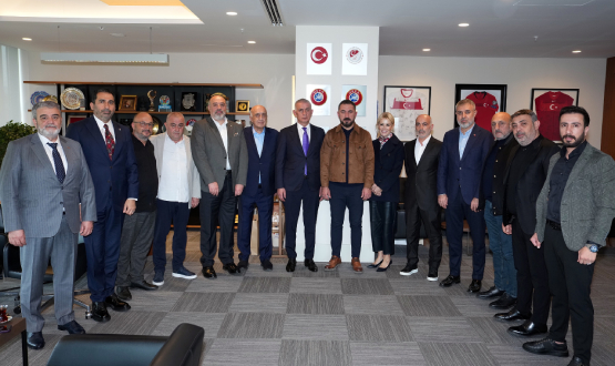 3. Lig Kulpler Birlii ve Zeyyat Kafkas'tan Bakan Hacosmanolu'na Ziyaret