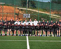 Kad�n A Mill� Tak�m�m�z, �svi�re Ma�lar�n�n Haz�rl�klar�na Ba�lad�