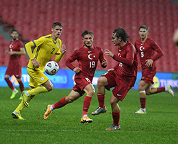 mit Milli Takm, Kosovay 3-0 yendi