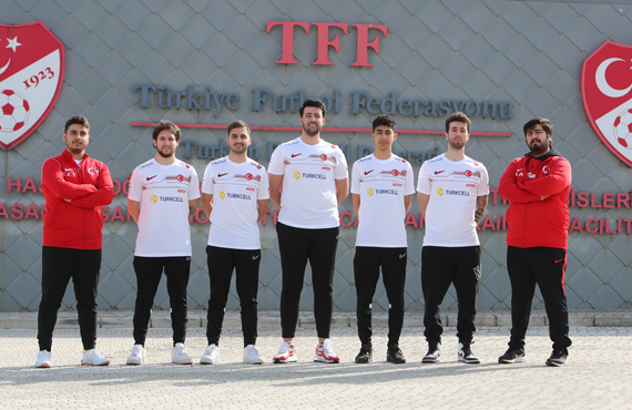 eMilli Takm kamp balad