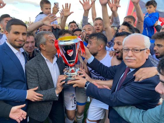 Orjinal boyutlar iin tklaynz