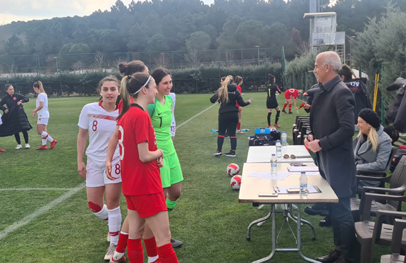 U19 Kadn Milli Takm'nn hazrlk kamp sryor