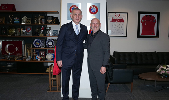 Taner Ankara'dan, TFF Ba�kan� Hac�osmano�lu'na Ziyaret