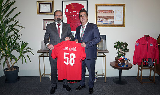 Ahmet �eng�n�l'den, TFF Ba�kan Vekili Mecnun Otyakmaz'a Ziyaret