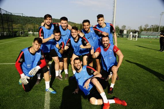 Orjinal boyutlar iin tklaynz