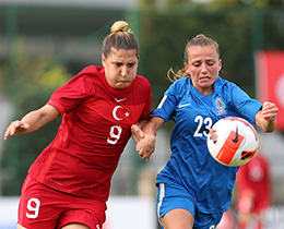 Kadn A Milli Takm, Azerbaycan ile 2-2 berabere kald