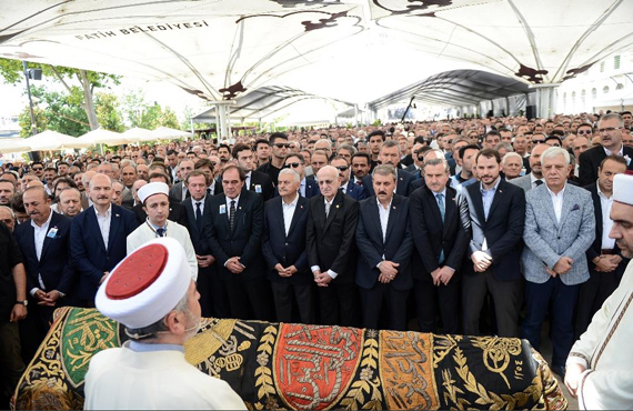 Erdoan Demirren son yolculuuna uurland