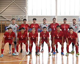 Futsal U19 Milli Takm, Slovenyaya 5-3 malup oldu