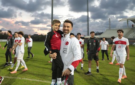 Orjinal boyutlar iin tklaynz