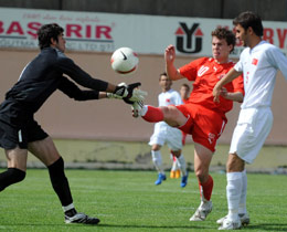 U19 Milli Takm, svireyi 2-1 yendi