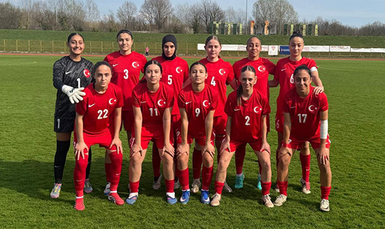 U17 K�z Mill� Tak�m�m�z, �ngiltere'ye 2-1 Ma�lup Oldu