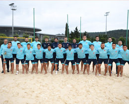 Plaj Futbolu Milli Takm, hazrlk kampnda almalarn srdrd