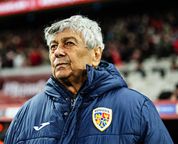 Ge�mi� Olsun Mircea Lucescu