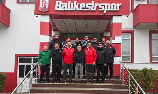 Futbol Geli�im Direkt�r� Bayraktar'�n Kul�p Ziyaretleri Devam Ediyor