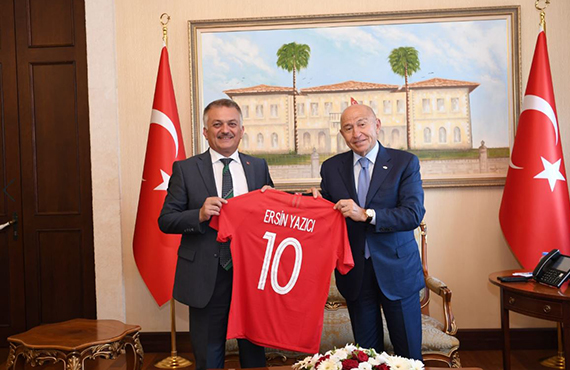 Nihat zdemir, Antalya'da ziyaretlerde bulundu
