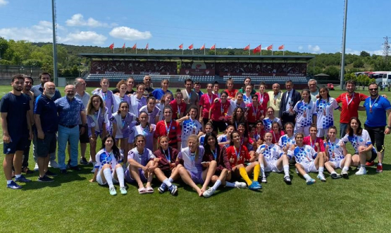 7x7 Kadnlar Futbol Finalleri, Riva'da Oynand