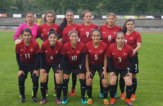 Women's U17 beat Russia: 2-1