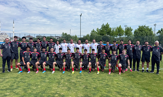 U16 Mill� Tak�m�m�z, Karadeniz Turnuvas�'n�n Haz�rl�klar�na �stanbul'da Ba�lad�