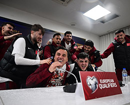 Montella: "Duygu Seli Ya��yoruz, Mutluyum ve Gururluyum"