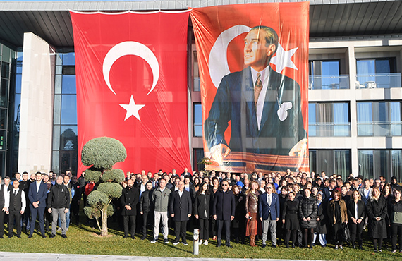 Ulu nderimiz Atatrk' andk