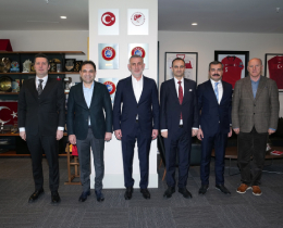 �stanbul �l Emniyet M�d�rl����nden TFF Ba�kan� Hac�osmano�lu�na Ziyaret