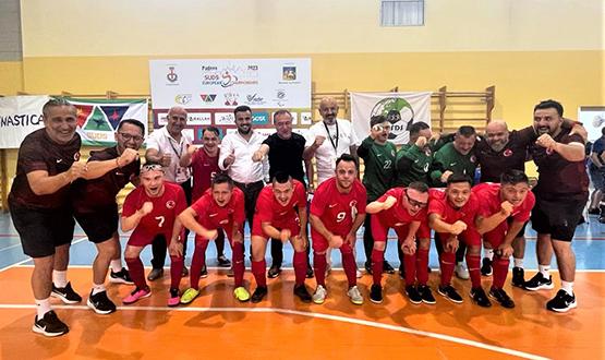 Down Sendromlu Futsal Milli Takm, Avrupa ampiyonas'nda Finale Ykseldi
