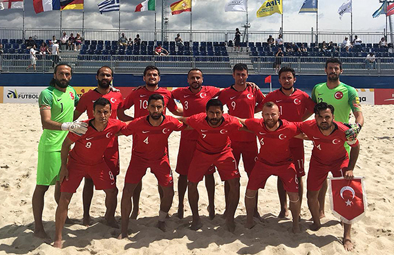Beach Soccer National Team lost against Greece: 4-1
