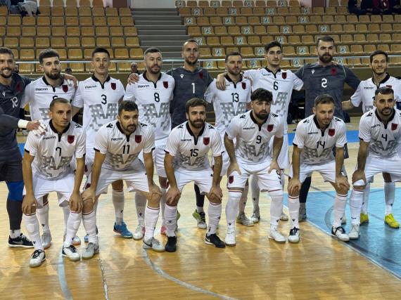 Orjinal boyutlar� i�in t�klay�n�z