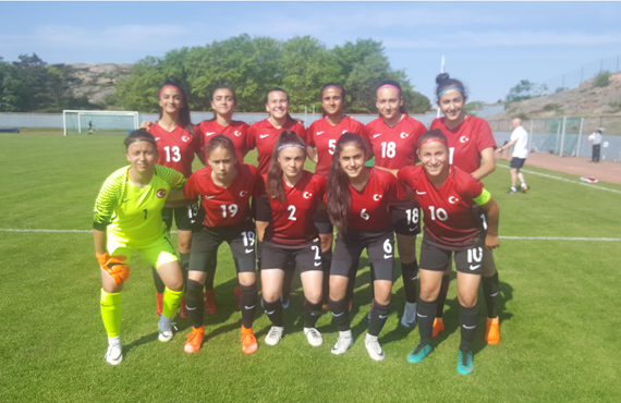 Women's U16s lost against Republic of Ireland