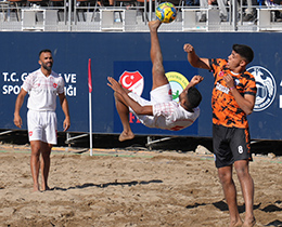 2025 TFF Plaj Futbolu Ligi Sper Finalleri kinci Gn Malaryla Devam Etti